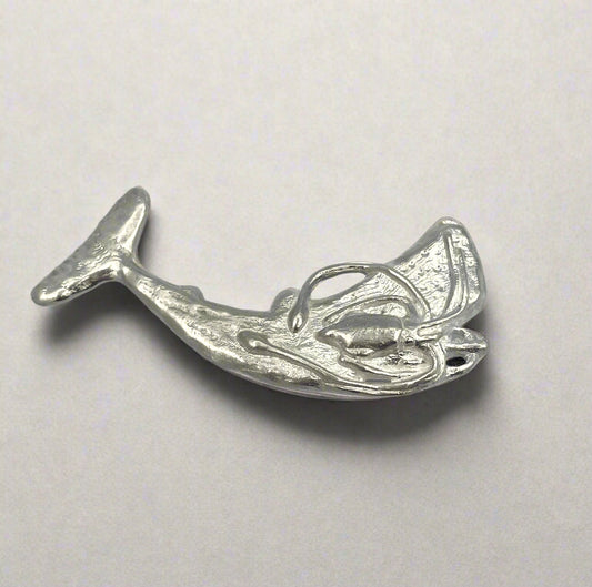 Sperm Whale w/ Squid - Brooch